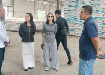 Pastikan Persediaan Pupuk Aman, Komisaris Utama PT Pusri Palembang Kunjungi Gudang Penyangga Lini III Kalibagor Situbondo