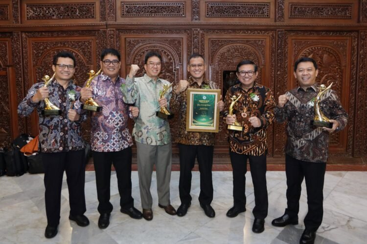 Pupuk Indonesia Grup Borong Lima Emas Pada Anugerah Lingkungan PROPER