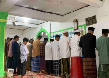 Tarekat Naqsabandiyah Kota Padang Lebih Dulu Melaksanakan Shalat Id