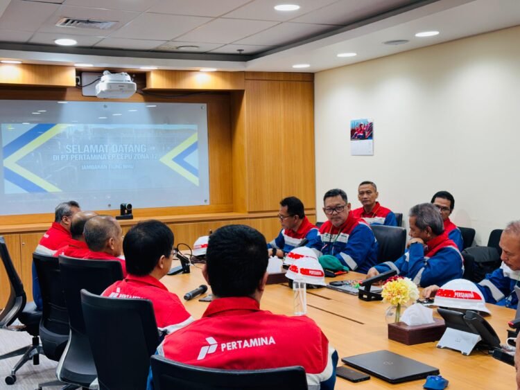 Komisaris Utama PT Pertamina EP Cepu (PEPC) Tinjau Langsung Operasional Lapangan Gas Jambaran Tiung Biru