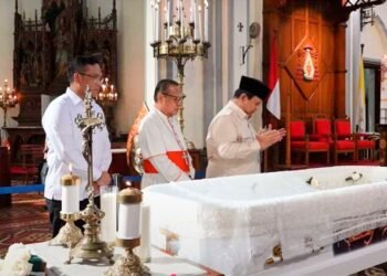 Uskup-emeritus-keuskupan-agung