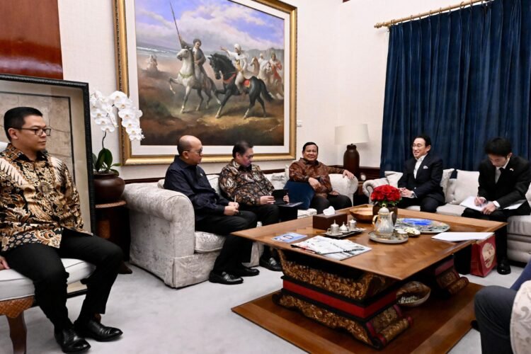 Kepala Negara Menerima Kunjungan Utusan Khusus Perdana Menteri Jepang