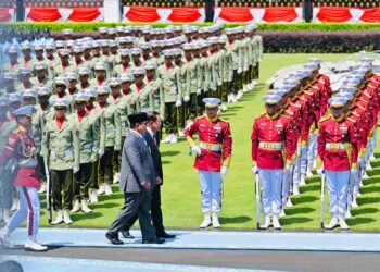 Lawatan Presiden Senat Hun Sen di Istana Merdeka Disambut 50 Pasukan Berkuda