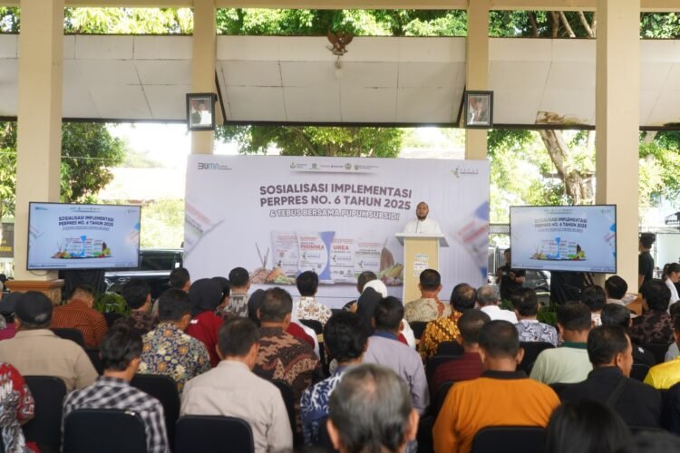 Percepat Penebusan Pupuk Subsidi, Pupuk Indonesia Gelar Program Tebus Bersama di Madiun