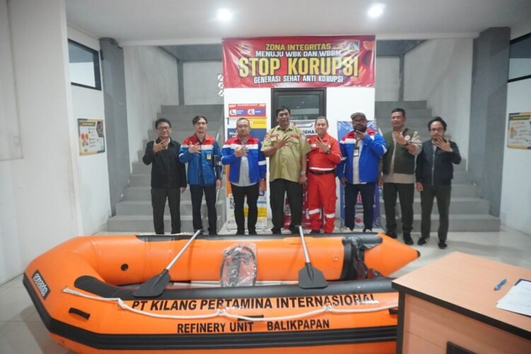 Sinergi Tangguh Bencana, Kilang Pertamina Unit Balikpapan Serahkan Bantuan ke BPBD