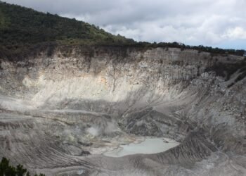 Aktivitas Vulkanik Gunung Tangkuban Parahu Meningkat, Masyarakat dan Wisatawan Diminta Waspada