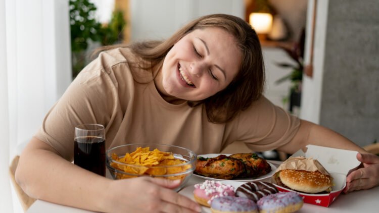 Kenapa Yah, Saat Musim Hujan Perut Selalu Keroncongan Terus? Perasaan Saja atau Memang Ada Faktanya?