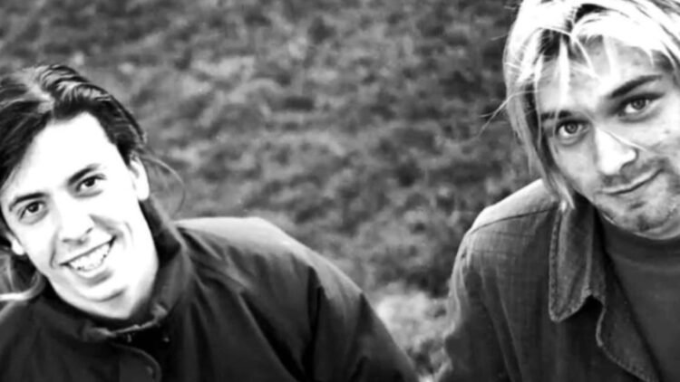 Cerita Dave Grohl Setelah Kepergian Kurt Cobain Hingga Membentuk Foo Fighters