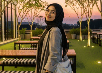 10 Prompt Gemini AI Bikin Foto Tengah Sendiri Dalam Kafe