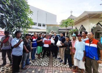 Jaga Solidaritas, PGN Bagikan Paket Sembako untuk Komunitas Pengemudi Bajaj Gas
