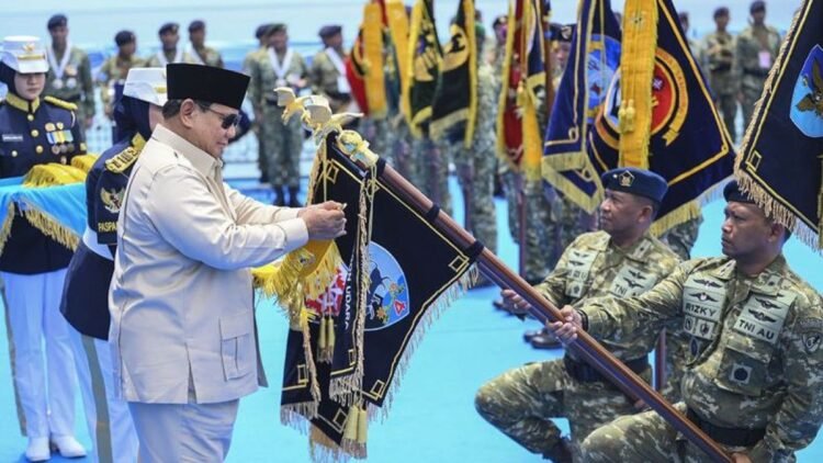 Prabowo Subianto Pimpin Upacara HUT ke-80 TNI, Atraksi Tempur Siap Meriahkan Monas