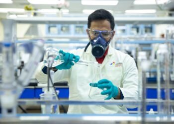 Kilang Pertamina Lakukan Uji Kualitas Untuk Pastikan Produk BBM Sesuai Spesifikasi Standar