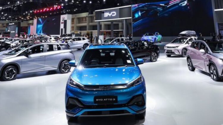 BYD Jadi Ancaman Toyota dan Honda? Ini Alasan Kenapa Mobil Listrik asal Tiongkok Laris Manis di Pasaran