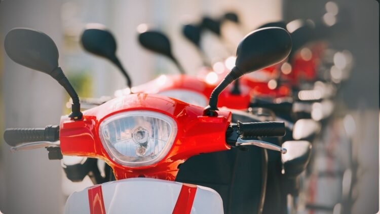 5 Rekomendasi Motor Listrik Untuk Ojol: Unggulan dengan Jarak Tempuh Jauh