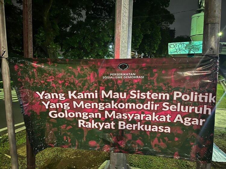 PSDK Sebar Spanduk di Sejumlah Lokasi, Serukan Sistem Ekonomi Gotong Royong dan Tolak Kapitalisme