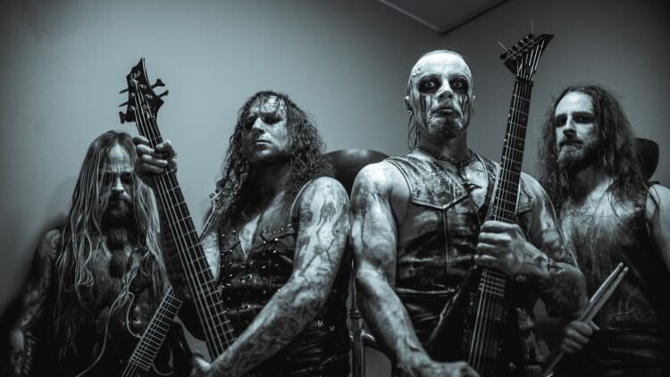 Ketika Band Metal Internasional Melebur dengan Kepercayaan Lokal