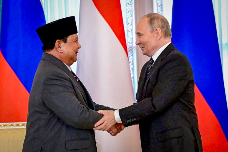 Pasang Surut Hubungan Indonesia-Rusia. Dari Soekarno hingga Era Prabowo
