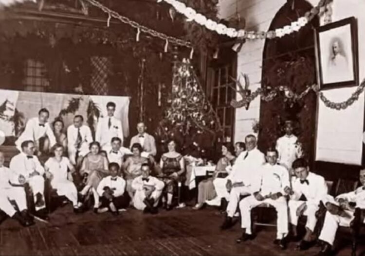 Evolusi Perayaan Natal di Indonesia: Dari Lonceng Gereja Belanda ke Semangat Nasionalisme