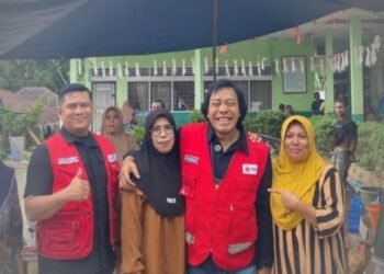 Profile Komeng : Komedian & Senator yang Hibur Korban Bencana Alam Di Sumatera