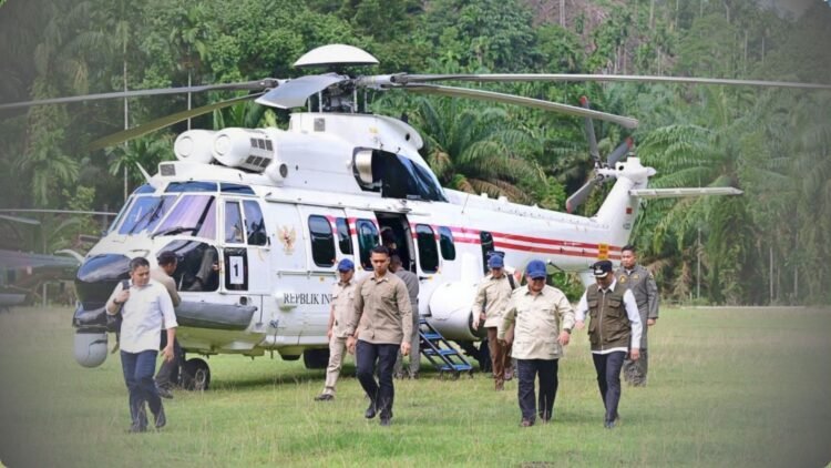 Tiba di Sumatera Barat Prabowo Langsung Ratas dan Siapkan Pemulihan Infrastruktur