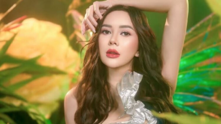 Bukan Perawatan Mahal! Ini Rahasia Body Goal Aura Kasih yang Dijaga Sejak SMA