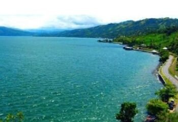 Apa Itu Galodo? Bikin Danau Singkarak Sumatera Barat Tak Lagi Indah Tertutup Kayu Gelondongan