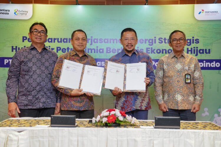 Kilang Pertamina Internasional dan Polytama Perkuat Sinergi Hulu Hilir Petrokimia Berbasis Ekonomi Hijau