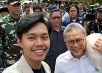 Cara Bikin Video Selfie dengan Idola yang Lagi Viral