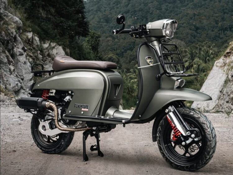 Tampil Trendy dan Futuristik: Spesifikasi dan Keunggulan Scomadi, Pesaing Baru Vespa yang Makin Dilirik Scooteris