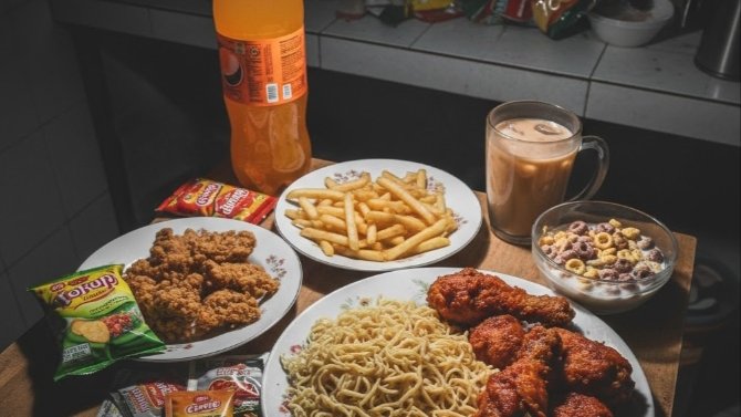 Waspada! Ini Deretan Makanan dan Minuman yang Tak Boleh Dikonsumsi Saat Sahur