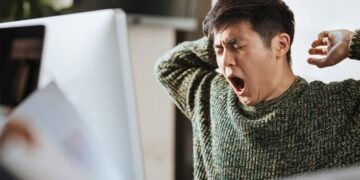 Sering Ngantuk Saat Puasa? Ini 5 Tips Agar Tetap Segar dan Produktif Seharian