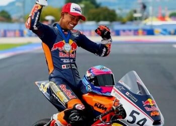 Veda Ega Pratama, “The Wonder Kid” Indonesia yang Mengguncang Panggung Moto3 Dunia