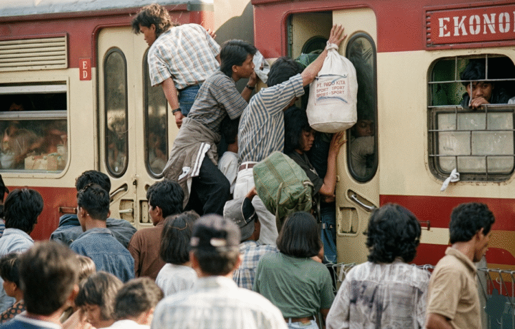 Menelisik Fenomena Pendatang Paska Mudik Lebaran, di Era Gubernur DKI Wiyogo Atmodarminto