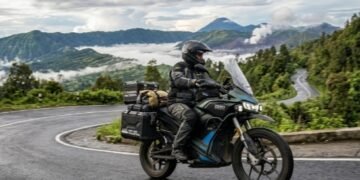 5 Motor Listrik Murah Tapi Bisa Touring, Siap Melibas Lika-Liku Jalanan Luar Kota