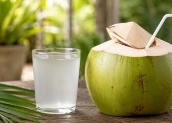 Tak Sekadar Menyegarkan, Ini 5 Manfaat Air Kelapa untuk Kesehatan Tubuh