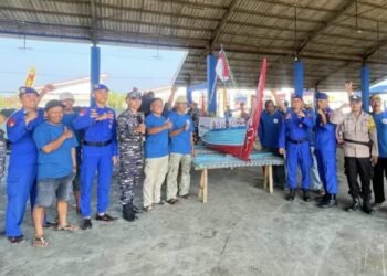 Prajurit TNI AL Hadiri Sedekah Laut Banyutowo, Wujud Sinergi dengan Masyarakat Pesisir