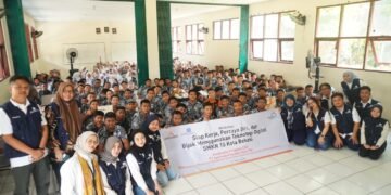 Gandeng Komdigi dan Perusahaan Swasta, Mahasiswa S2 Universitas Paramadina Siapkan Lulusan SMK di Bekasi Bersaing di Era Digital