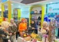 ANTAM Promosikan Kain Tenun dan Kerajinan Rajut Kolaka di Pameran Dekranas 2026