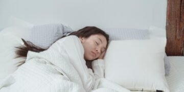 Waspada! Ngorok Saat Tidur Bisa Sebabkan Stroke, Kenali Tandanya
