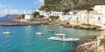 Berkat Film The Odyssey, Pulau Kecil di Italia Ini Mulai Diincar Turis