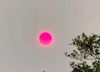 Viral! Matahari Merah di Palangka Raya, Dampak Lain di Balik Fenomena Karhutla