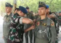 Dua Penerbang TNI AU Raih Badge Hawk Sierra Usai Terbang Solo