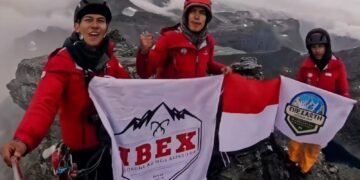 Lima Pemanjat Indonesia Taklukkan Troll Wall, Tebing Ekstrem di Norwegia