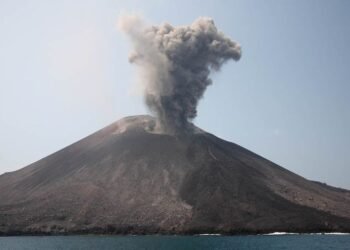 Bukan Sekadar Debu Biasa, Ini Sisi Lain Silika dalam Abu Vulkanik yang Perlu Diwaspadai