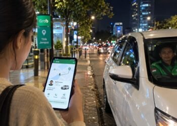 Naik Taksi Online Malam Hari Sendirian, Ini 7 Hal yang Wajib Dicek