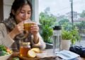 Tak Cukup Cuma Minum Madu, Kebiasaan Ini Penting Dilakukan Saat Cuaca Berubah