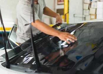 Benarkah Kaca Film Bisa Bantu AC Mobil Lebih Ringan? Ini Cara Kerjanya